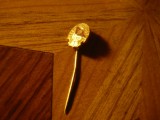 Insigna de Rever UTC , metal si email , h= 1,3 cm