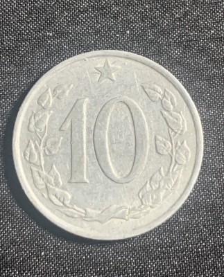 Moneda Cehoslovacia 10 haleri 1969 foto