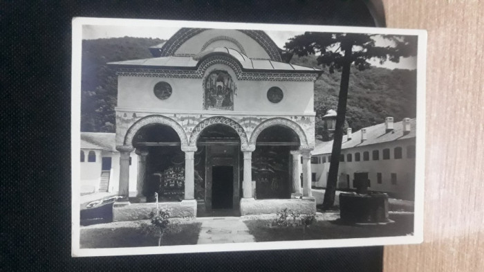 Biserica Manastirei Cozia.