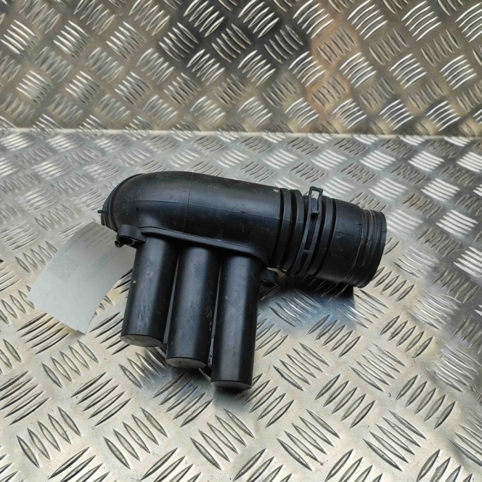 Tub de admisie aer VW MULTIVAN T7 STM, STN 2024 OEM: 04E129651C