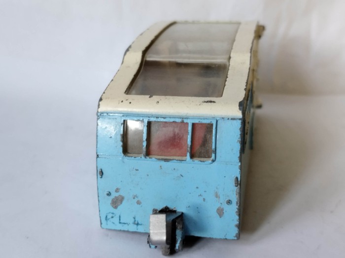 bnk jc Dinky 188 Four Berth Caravan
