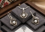 Cumpara ieftin Set din Argint 925 , zCalla Lily Pearl, , Colier E i Cercei cu Finisaj Antichizat E i Perle, 8.8g