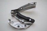 Balama capota st&acirc;nga față VW PHAETON 3D_ 2005 OEM: 3D0823301D 2250589