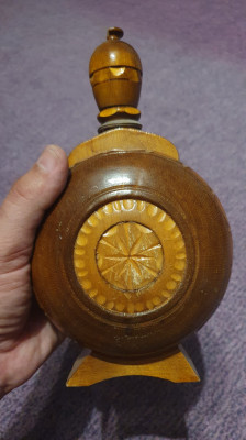Butelca veche din lemn, 22x13x8 cm, snur piele si dop foto