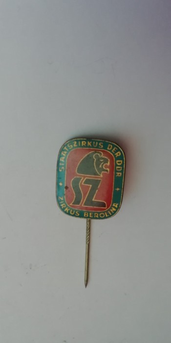QW9 K 57 - Insigna - tematica arta - Circul Berolina - Germania Democrata - DDR