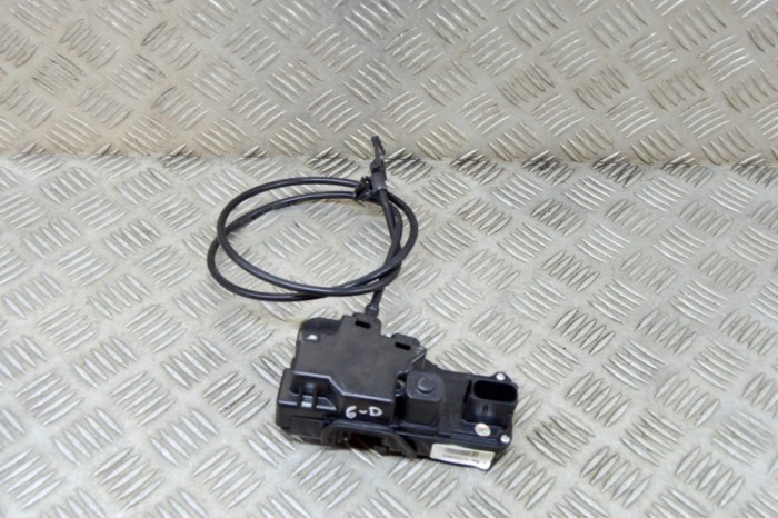 &Icirc;ncuietoare ușă dreapta spate TESLA MODEL S 2014 OEM: 6008914-00-C 17332918