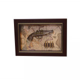 Cumpara ieftin Tablou decorativ Magrot de lux, 37 x 27 cm, reprezentand un pistol si patru gloante 3d, 008