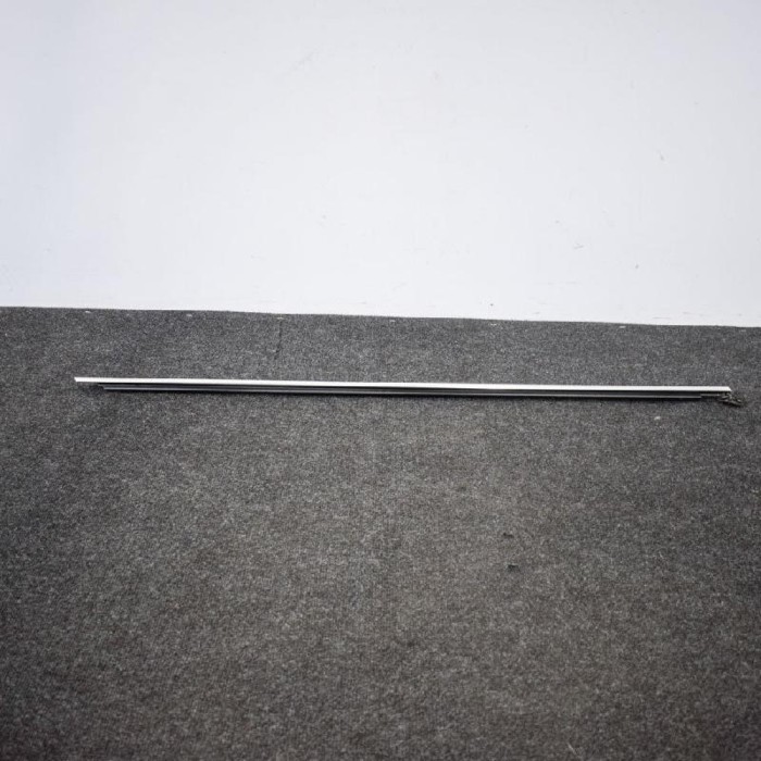 Chedar geam ușă dreapta spate VW PASSAT B8 3G2 2016 OEM: 3G5839476M 3474459