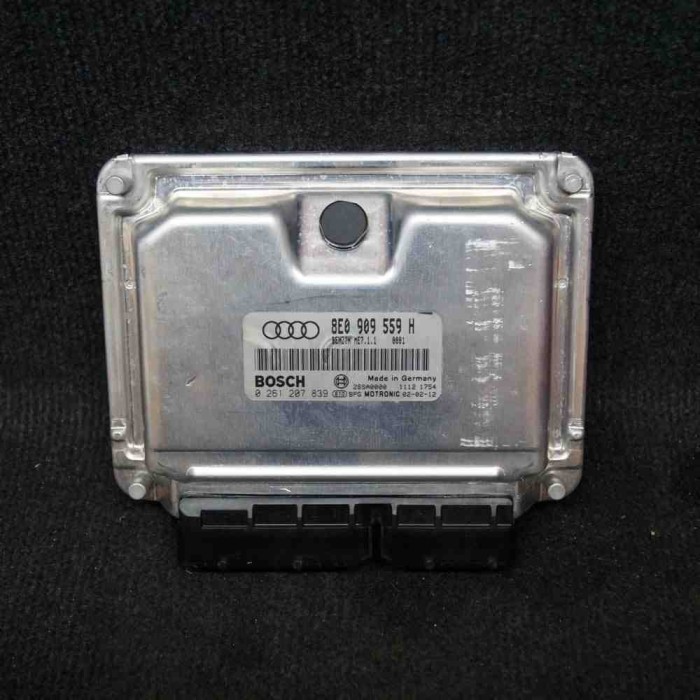 Unitate de control motor AUDI A4 8E2, B6 2004 OEM: 8E0909559H0261207839 1477384