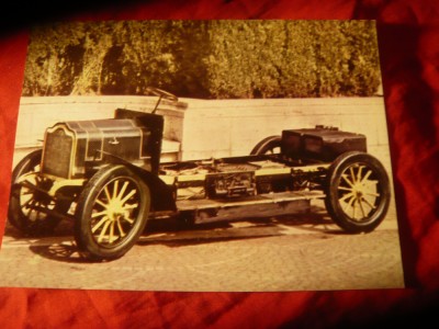 2 Ilustrate Muzeul D. Leonida, stampila Muzeu :Automobil cu aburi si Velociped foto