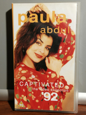 caseta VHS Originala cu PAULA ABDUL - CAPTIVATED (1991/VIRGIN/GERMANY) - ca Noua foto