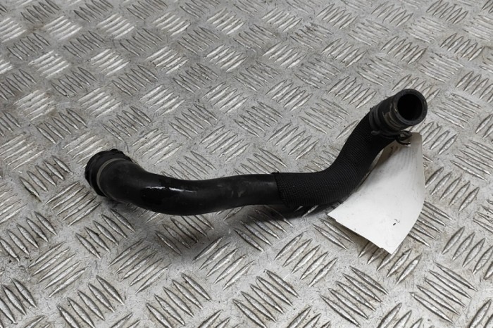 Furtun de lichid de răcire AUDI A5 Sportback F5A 2018 OEM: 8W0122073F 28103839