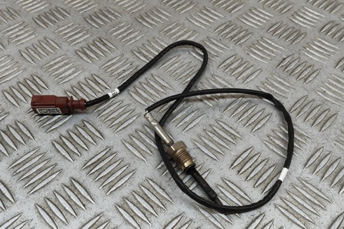Senzor de temperatură VW TRANSPORTER VI T6 Furgon SGA, SGH 2021 OEM: 04L906088KQ | 27520321