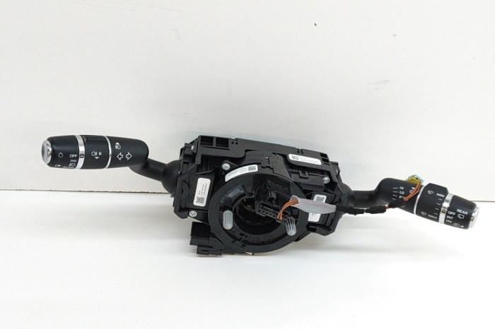 Maneta semnalizare ștergătoare LAND ROVER RANGE ROVER EVOQUE L538 2018 OEM: BJ32-3F972-CB,BJ32-3F973-BB,DPLA-13N064-QB,BJ32-14A664-CB | 25365469