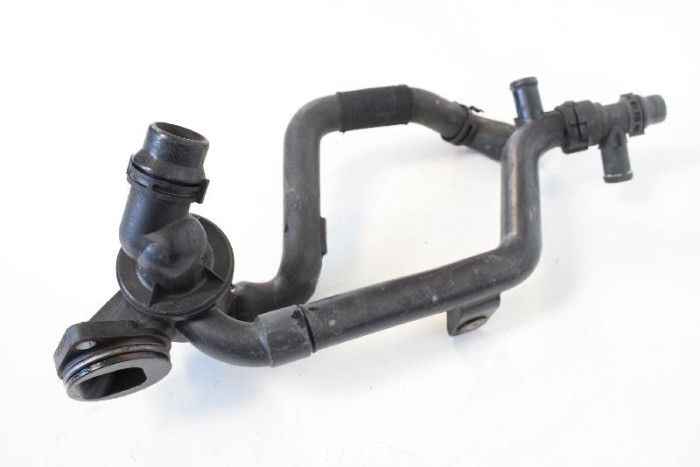 Furtun AUDI A6 4G2, C7, 4GC 2013 OEM: 03L121065K 3958784
