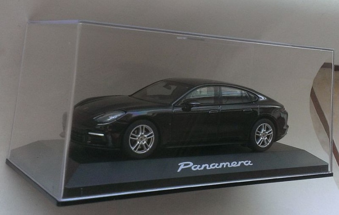 Macheta Porsche Panamera MK2 2016 - Herpa 1/43 (Ed. Reprezentanta)