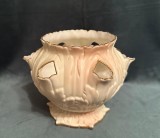 VAZA (CU DEFECT) DIN PORTELAN CREM- MARCAJ LOCKE &amp;CO WORCESTER ENGLAND 1898-1902