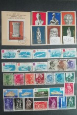 A13 1 - Clasor foarte vechi - contine 816 timbre romanesti obliterate