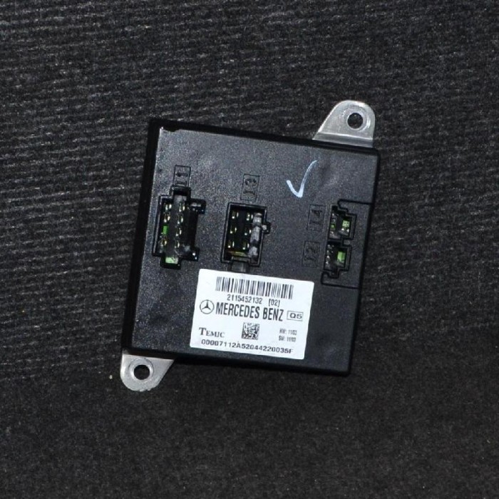 Modul de confort MERCEDES-BENZ E W211 2005 OEM: A2115452132 2064926