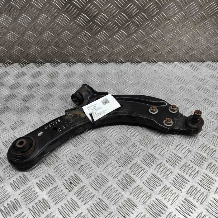 Braț inferior dreapta față MG ZS SUV 2024