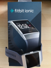 fitbit ionic blue-grey foto