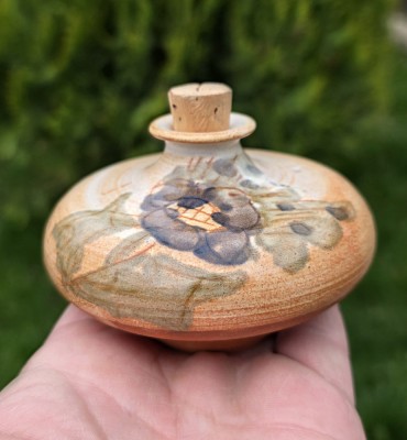 RECIPIENT VINTAGE DIN CERAMICA, LUCRAT SI DECORAT MANUALA, PROVANCE FRANTA foto