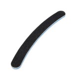 Cumpara ieftin Pilă de unghii alb-negru cu centrul albastru &ndash; banană 80/100