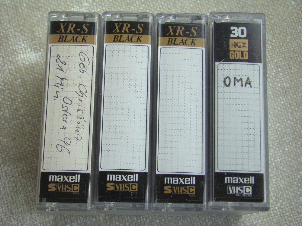 Lot 4 Casete Video MAXELL Black S VHS-C - Aproape NOI | Okazii.ro