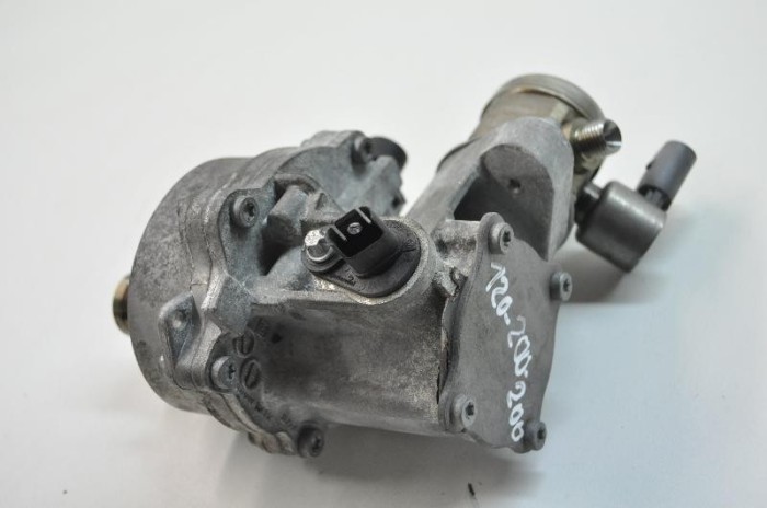 Pompa de combustibil BMW 2 Coupe F22, F87 2014 OEM: Coupe | 3944469