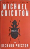Micro. A Novel - Michael Crichton, Harper, 2011, Paperback, Carte in Engleza