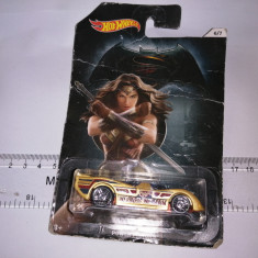 bnk jc Hot Wheels Mattel - masinuta Wonder Woman - in blister