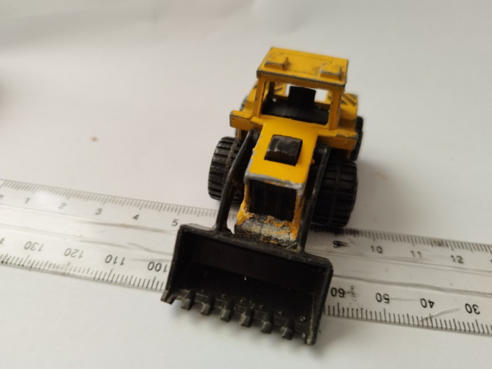 bnk jc Matchbox Superfast no 29 Tractor Shovel