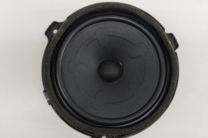 Difuzor ușă dreapta față KIA EV6 CV 2023 OEM: 96330-CV000 21854654