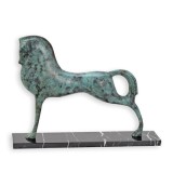 Armasar-statueta din bronz cu un soclu din marmura TBE-53, Animale