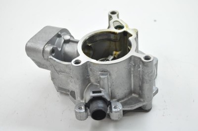 Pompa de vacuum VW PASSAT Variant B8 3G5 2015 OEM: 06L145100F 2292229 foto