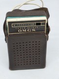 Carcasă + Husă radio portabil vechi. Radio vintage O.M.G.S. Super Deluxe cu 6 tranzistori,