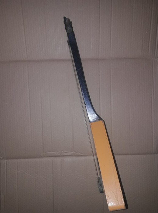 jucarie Comunista instrument muzical cu coarde de lemn mickey mouse,T.GRATUIT