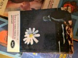 La umbra fetelor &icirc;n floare 1 vintage