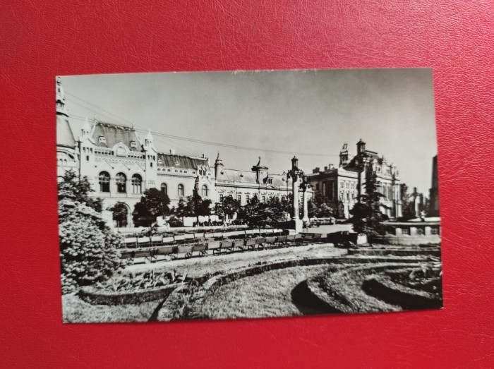 CARTE POSTALA - RSR - ORADEA - PIATA VICTORIEI