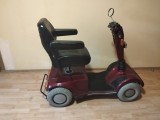 Vand scuter electric pentru persoane cu dizabilitati , utilizat , stare de functionare foarte buna