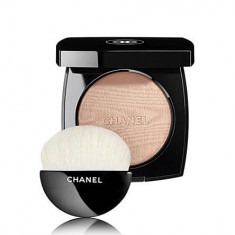 Pudra luminoasa translucida Chanel Poudre Lumiere Highlighting Powder 20 Warm Gold