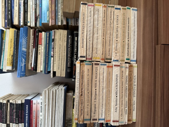 20 volume colecția &quot;idei contemporane&quot;