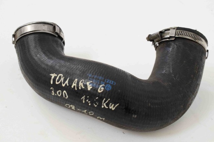 Furtun intercooler VW TOUAREG 7LA, 7L6, 7L7 2010 OEM: 7L6145972E