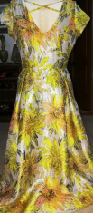 Rochie de gala, multicolora, predominant galbena foto