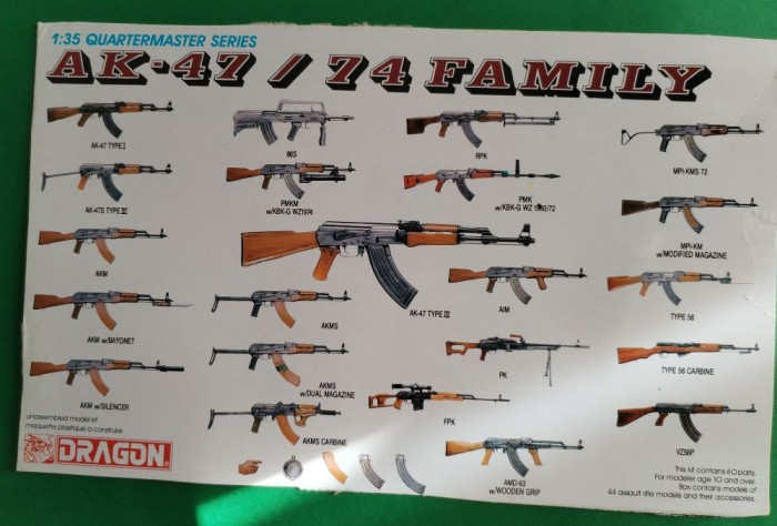 Kit AK-47/ 74 FAMILY - DRAGON Cod 3802 Scara 1/35 Număr piese 39 DIORAMA MACHETA FIGURINE ARME ASAMBLARE HOBBY WWII SOLDAȚI GERMANI AMERICANI RUȘI
