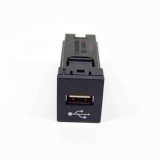 Port USB/AUX-In TOYOTA C-HR _X1_ 2020 OEM: CA-US19E1AE,86190-F4040 | 15809242