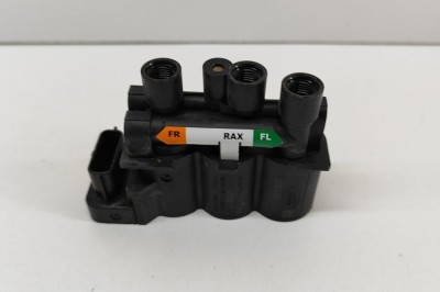 Unitate de control suspensie pneumatică LAND ROVER RANGE ROVER SPORT II L494 2016 OEM: CPLA-5B710-AC 25156415 foto