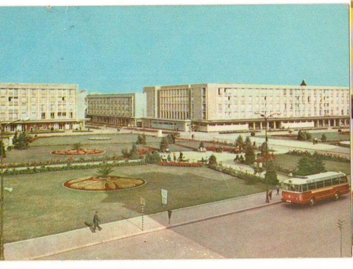 CPIB 16038 CARTE POSTALA - VEDERE DIN PLOIESTI, RPR, AUTOBUZ