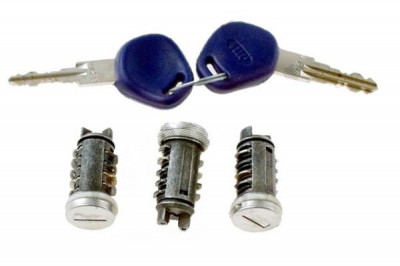 Set yale inchidere Fiat Punto 1 (176), 1993-1999, cu chei, cu 2 butuci blocare usa, cu blocare portbagaj si buton deschidere, fata/spate, stanga/drea foto