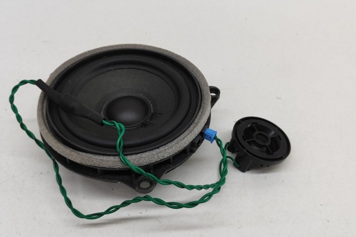 Difuzor ușă st&acirc;nga față BMW iX1 U11 BEV 2023 OEM: 5A06FC5,5A06FA9 28088213